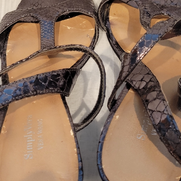 Simply Vera Wang heels - Picture 5 of 5